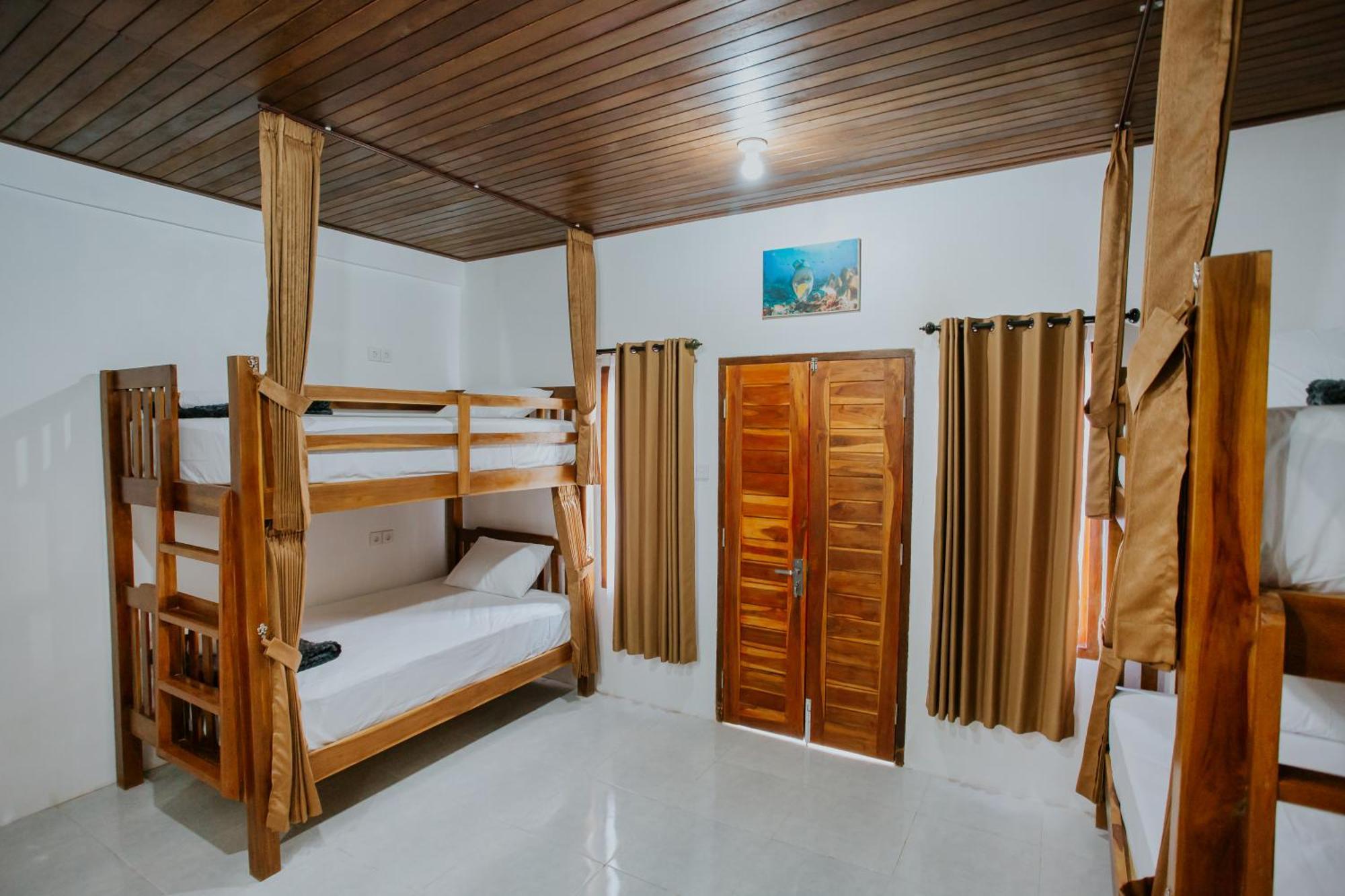Garuda Hostel & Accomodation Nusa Penida Toyapakeh Exterior photo